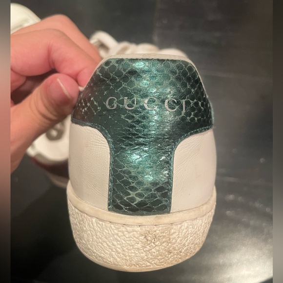 Women’s Gucci Ace Sneakers Pineapple 🍍 ladybug 🐞 - Picture 5 of 8